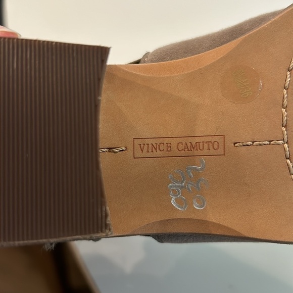 Western Cowgirl Grey Almond Pointed Toe Cut Out Side Braided Ankle Boots - Picture 6 of 9